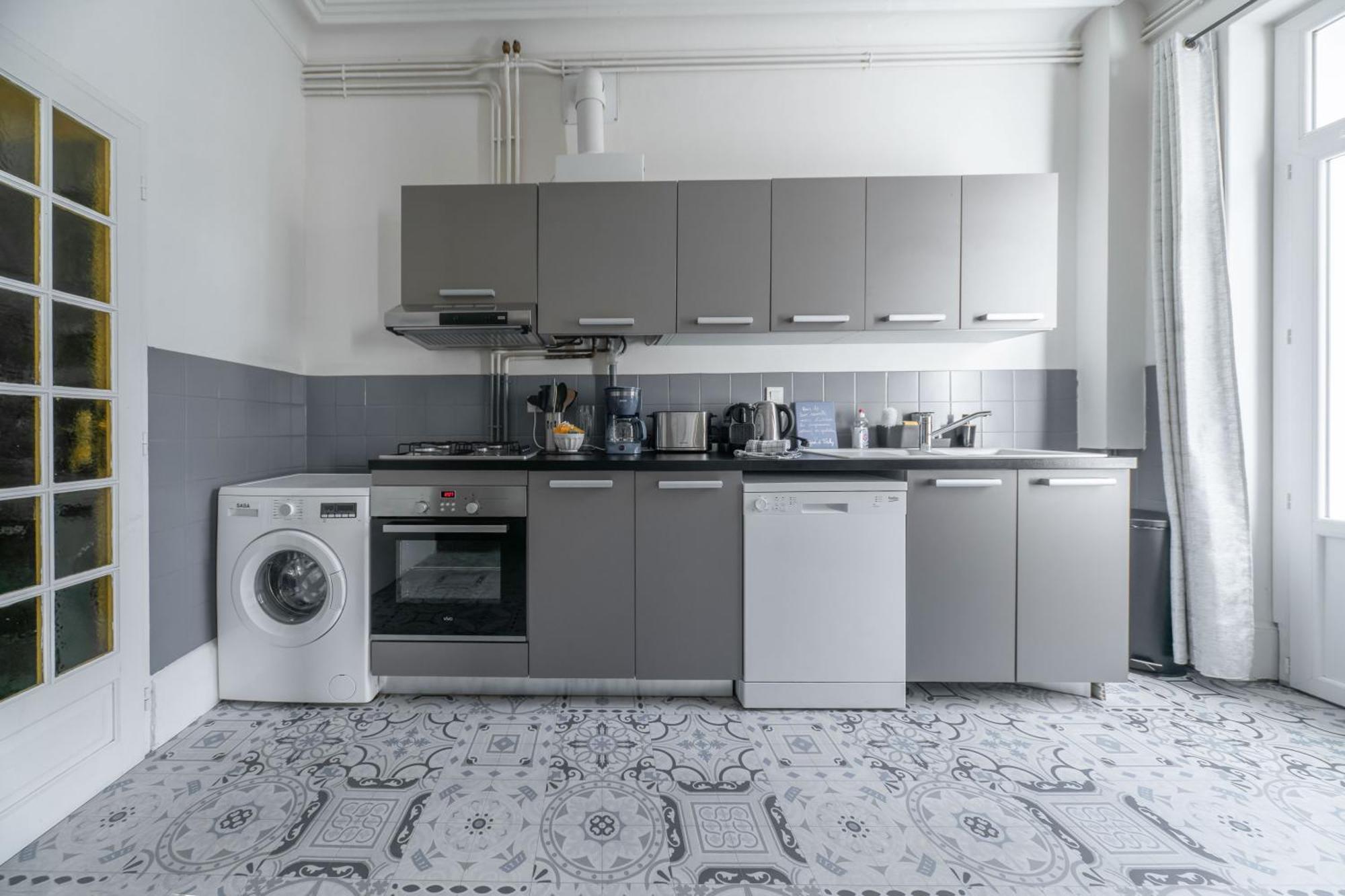Residence Epinat II - Appartements Centre - Parking Виши Стая снимка
